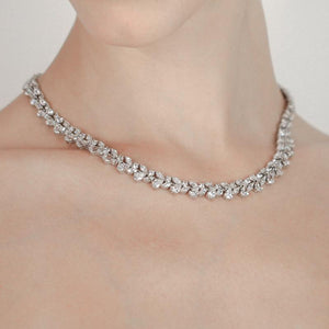 Marguerite Pear Necklace
